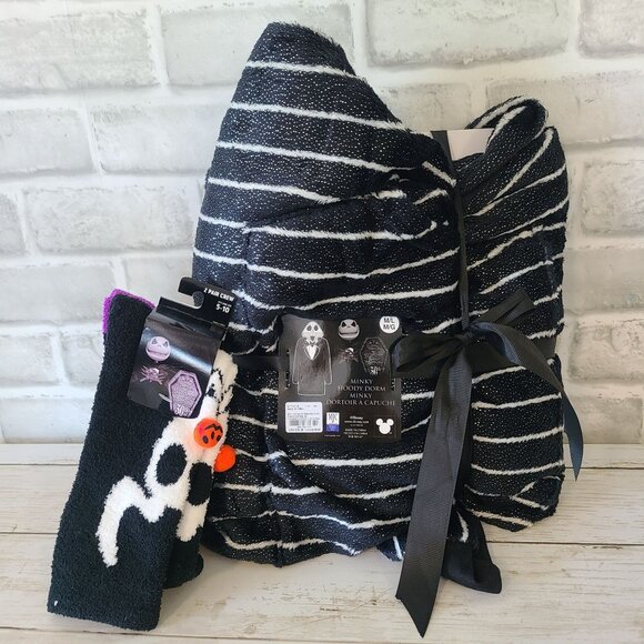 Nightmare Before Christmas Hooded Robe and Socks Set New Halloween m/l - Picture 3 of 7